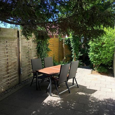 Ferienwohnung Chihuahua Thiessow Ngoại thất bức ảnh